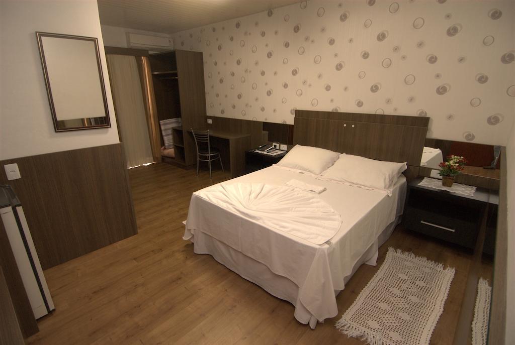Novo Hotel Tinho Риу-ду-Сул Номер фото